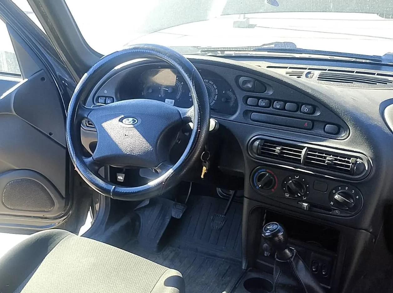 Lada Niva Travel - 5