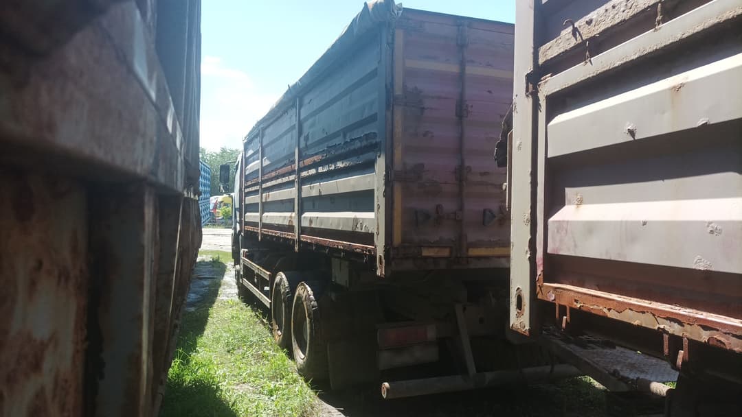 Автомастер 5589* на шасси FAW CA 3250 6x4 Зерновоз - 4