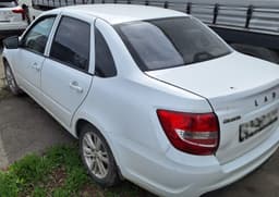 Lada Granta седан - 4