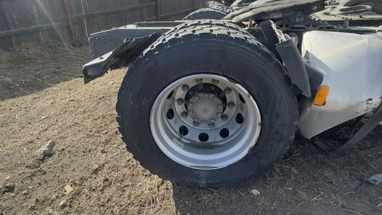 Sitrak C7H 4x2 Седельный тягач - 6