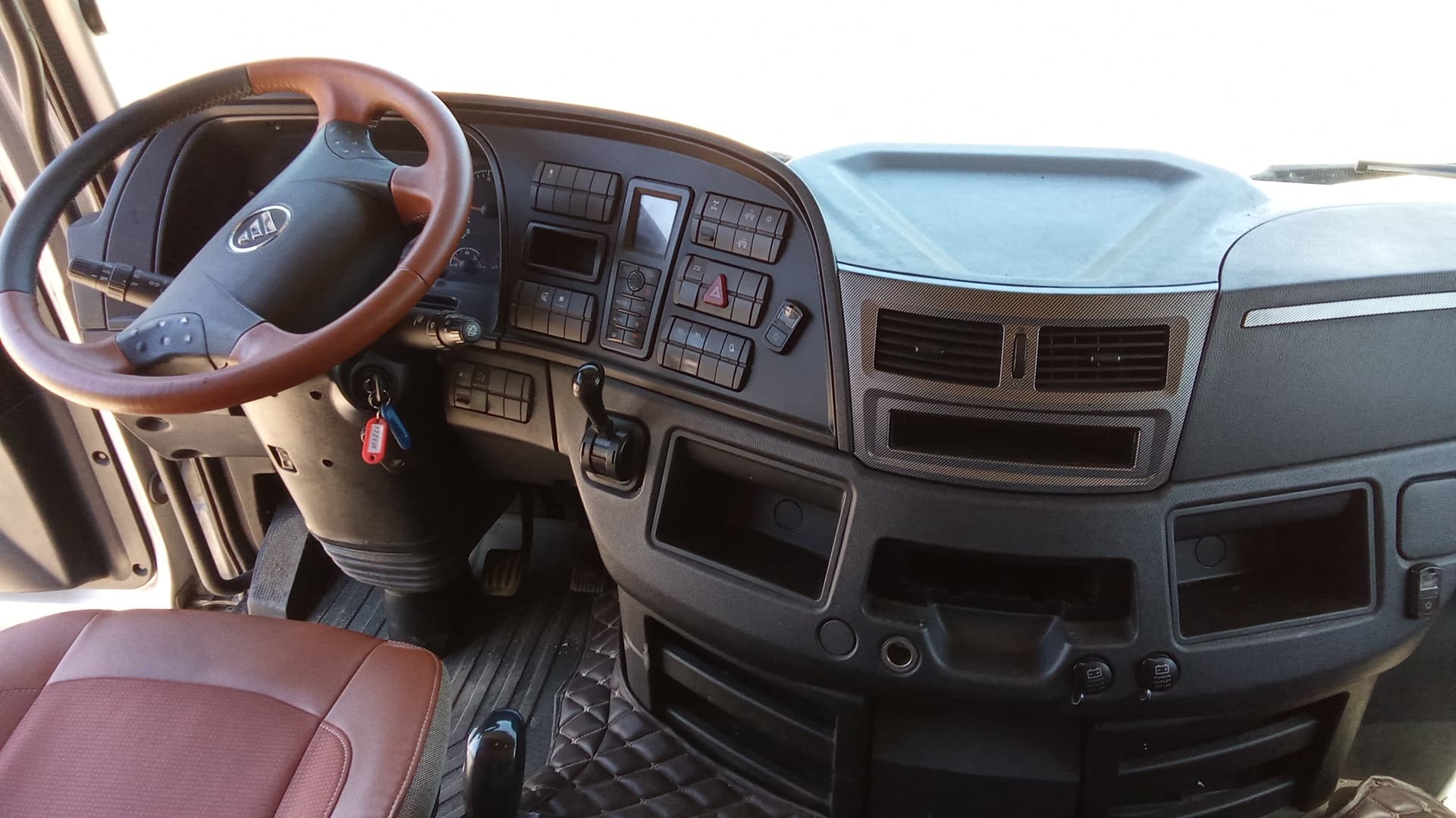 Foton AUMAN 4x2 Седельный тягач - 5