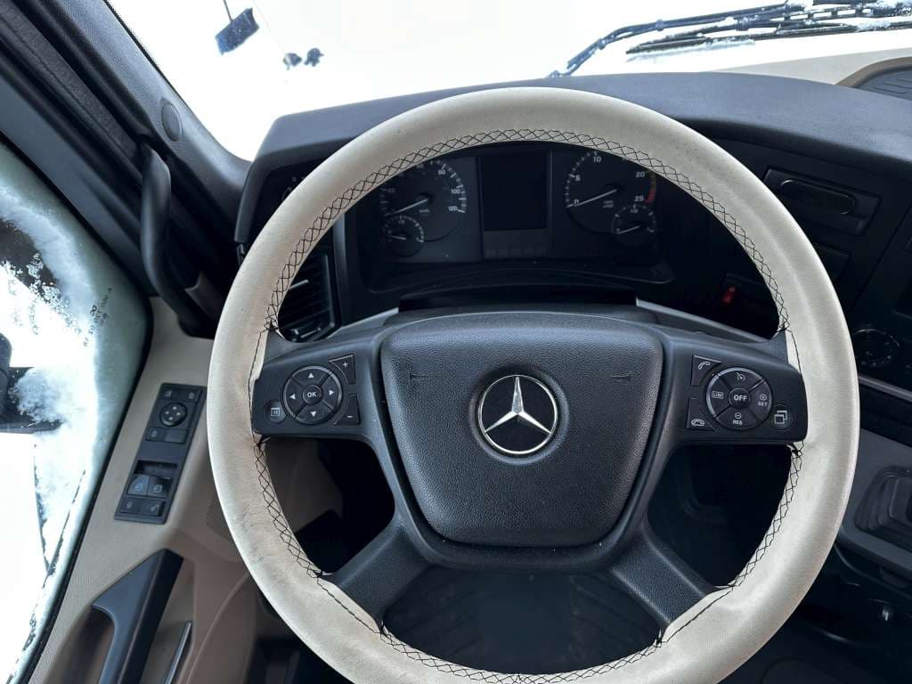 Mercedes-Benz Actros 6x4 Седельный тягач - 5