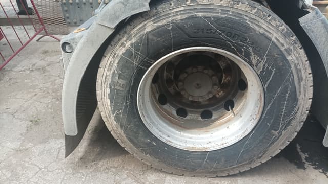Sitrak C7H 4x2 Седельный тягач - 9