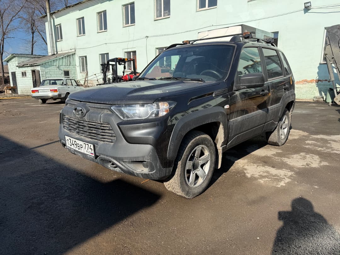 Lada Niva Travel - 1