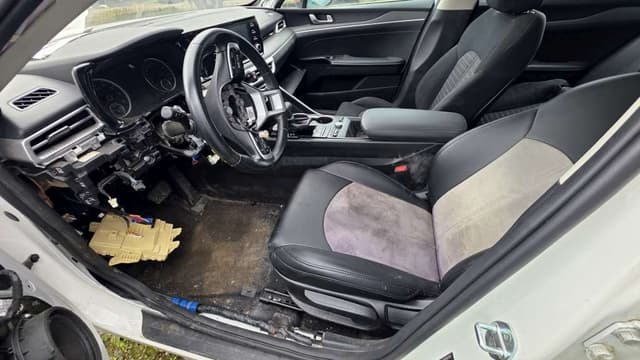 KIA K5 - 6