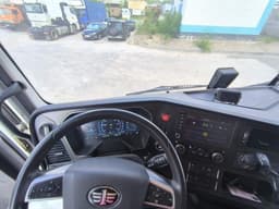 FAW J7 4x2 Седельный тягач - 5