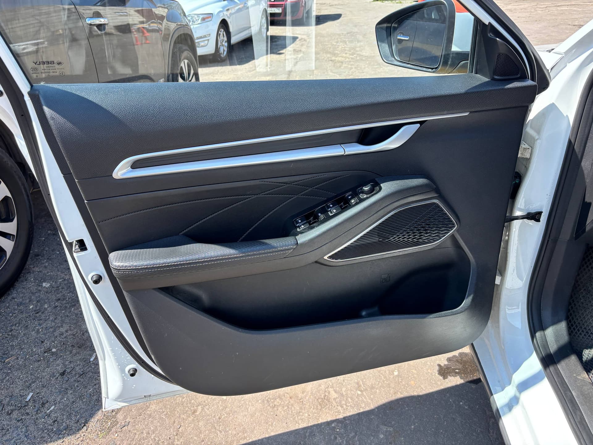 Geely Emgrand 7 - 9