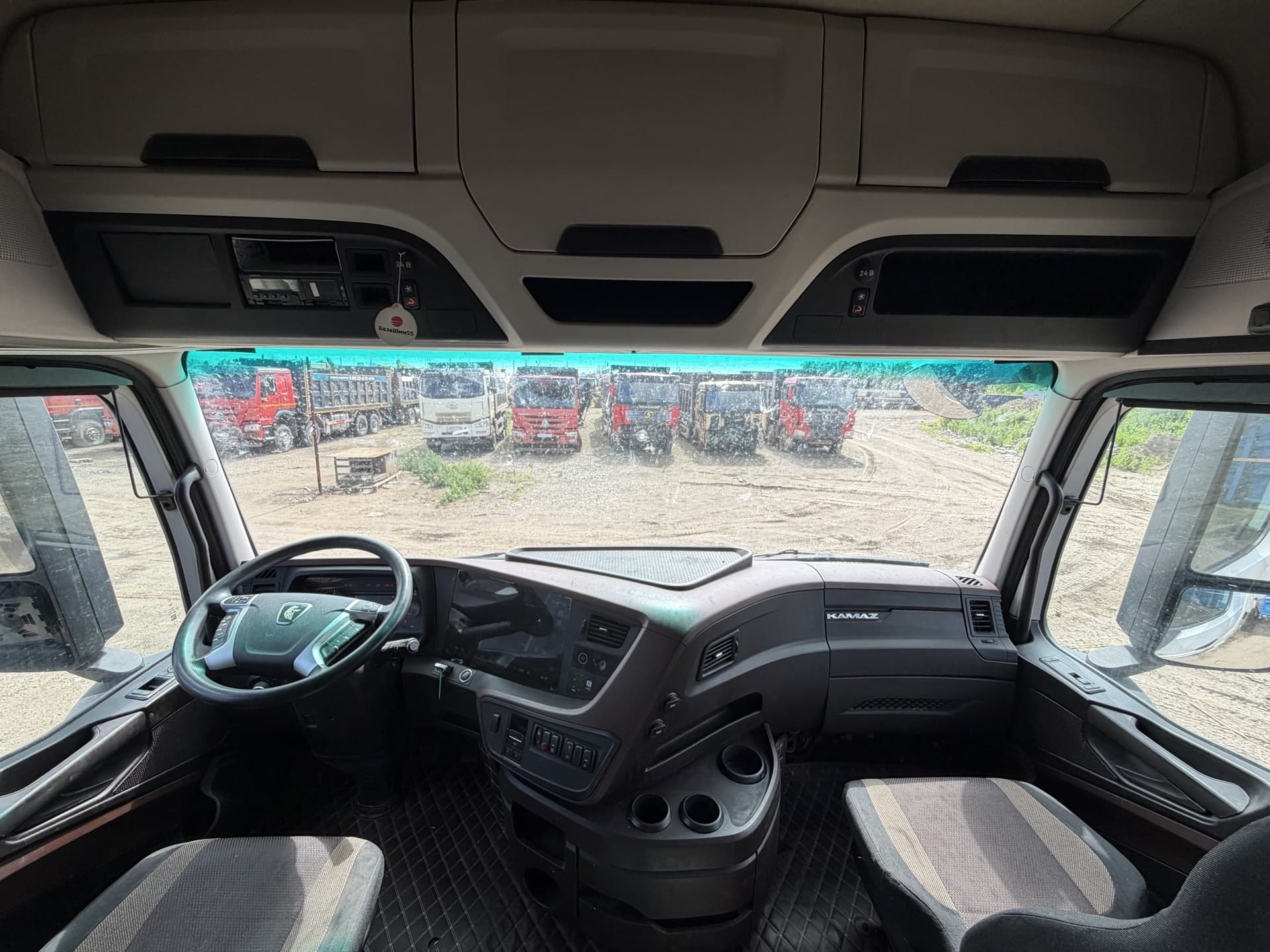 Камаз 54901 4x2 Седельный тягач - 5