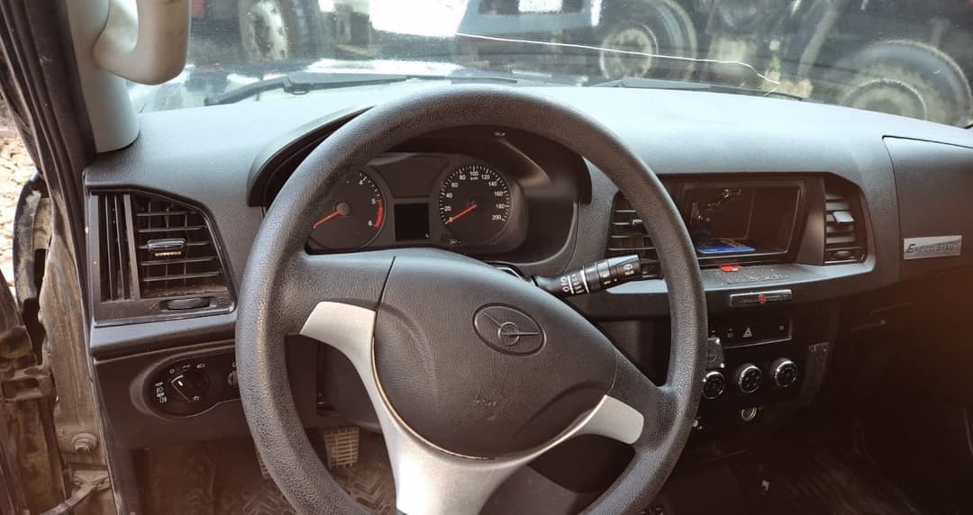 UAZ Profi - 5
