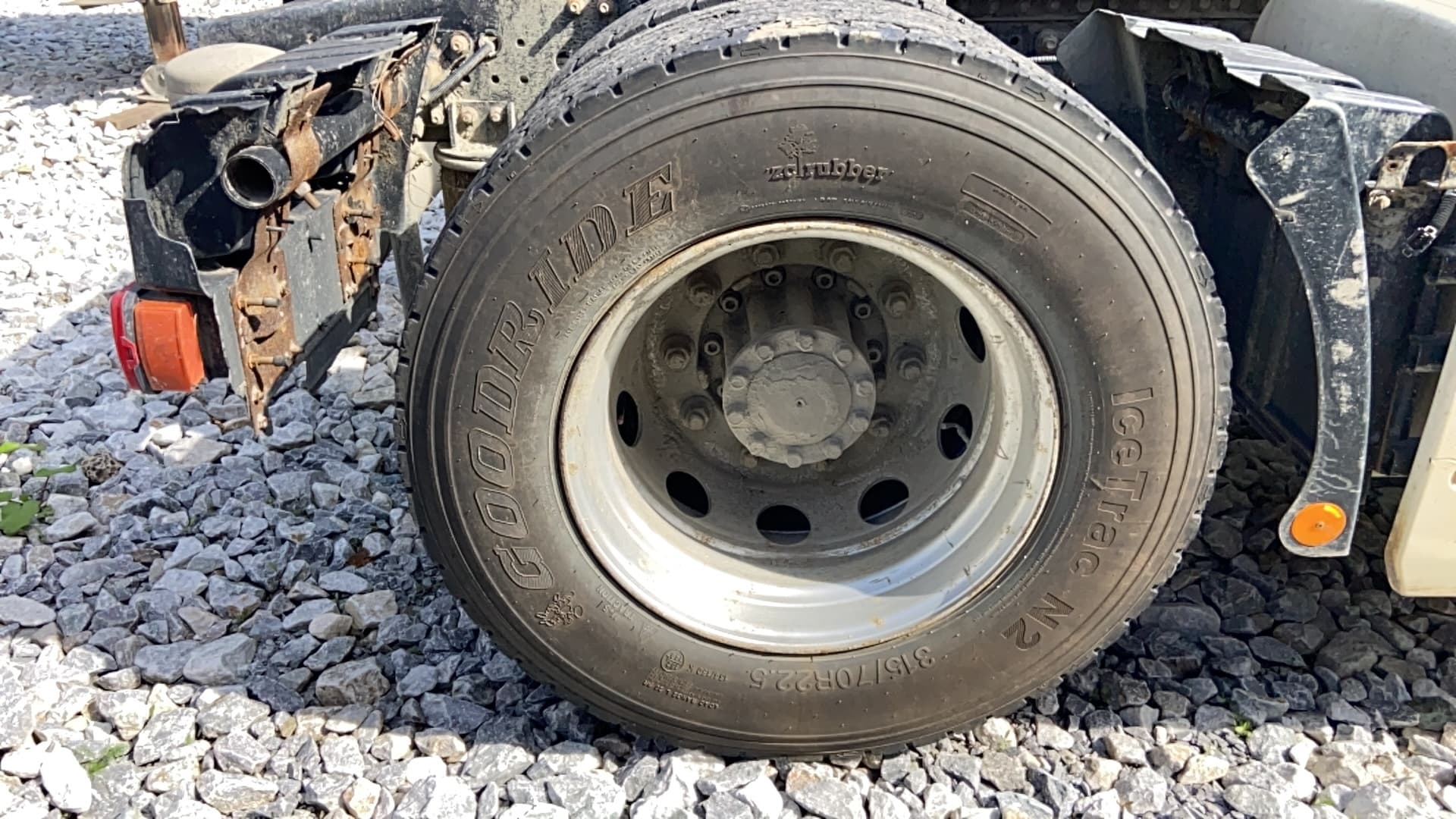 Foton AUMAN 4x2 Седельный тягач - 9