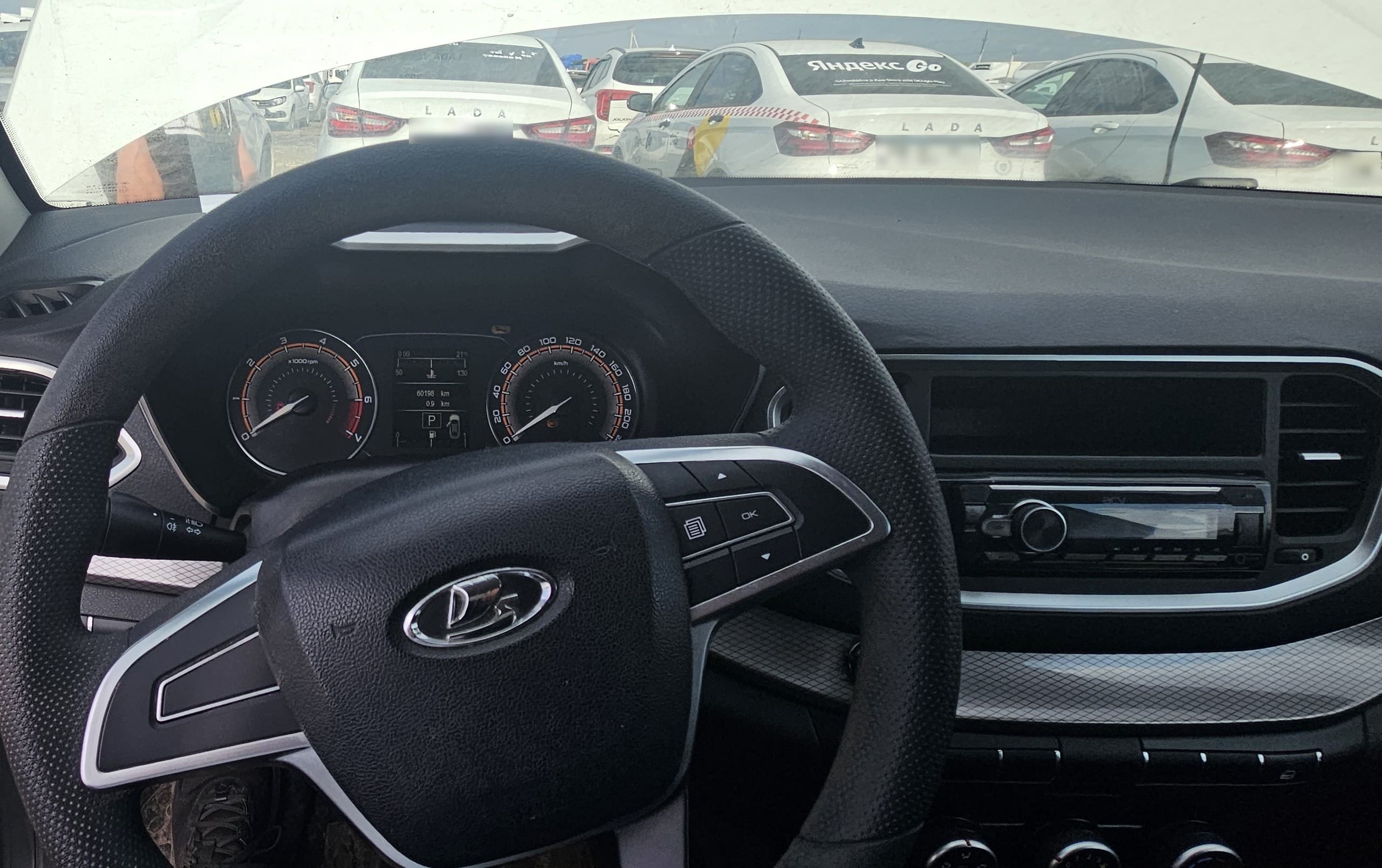 Lada Vesta седан - 5
