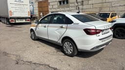 Lada Vesta седан - 4