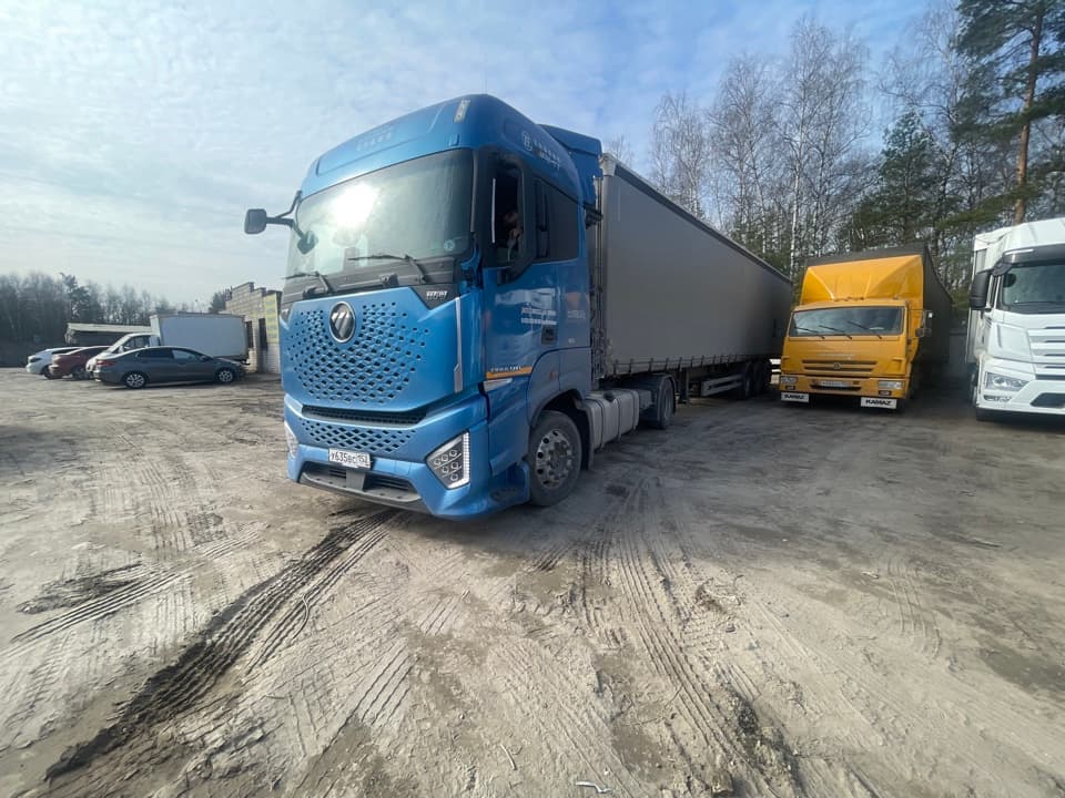 Foton AUMAN Galaxy 4x2 Седельный тягач - 1