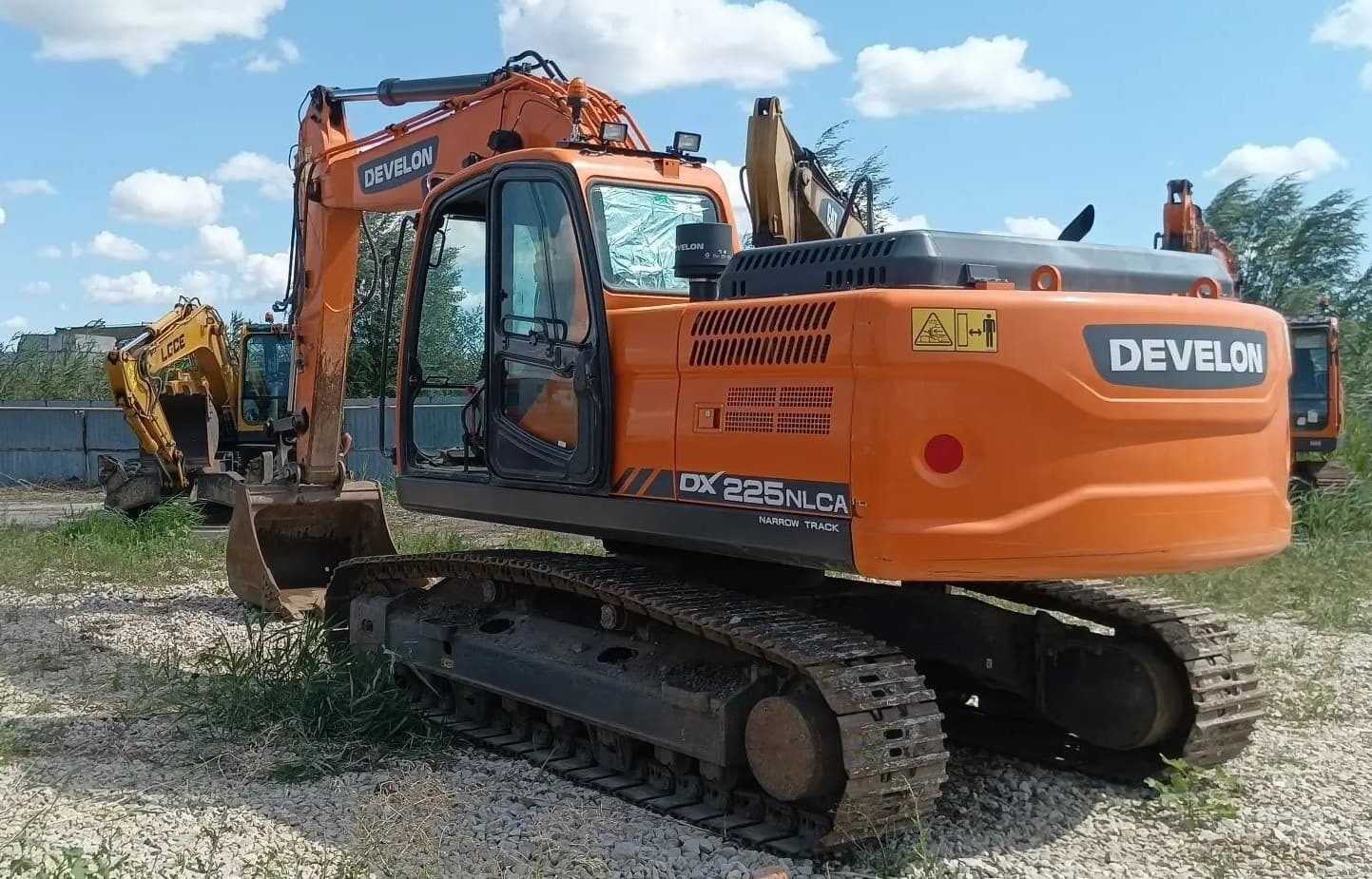 Develon DX225* Экскаватор - 4