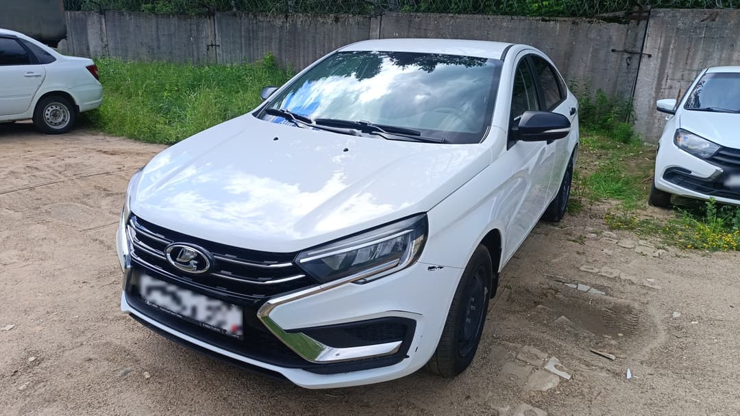 Lada Vesta седан - 1