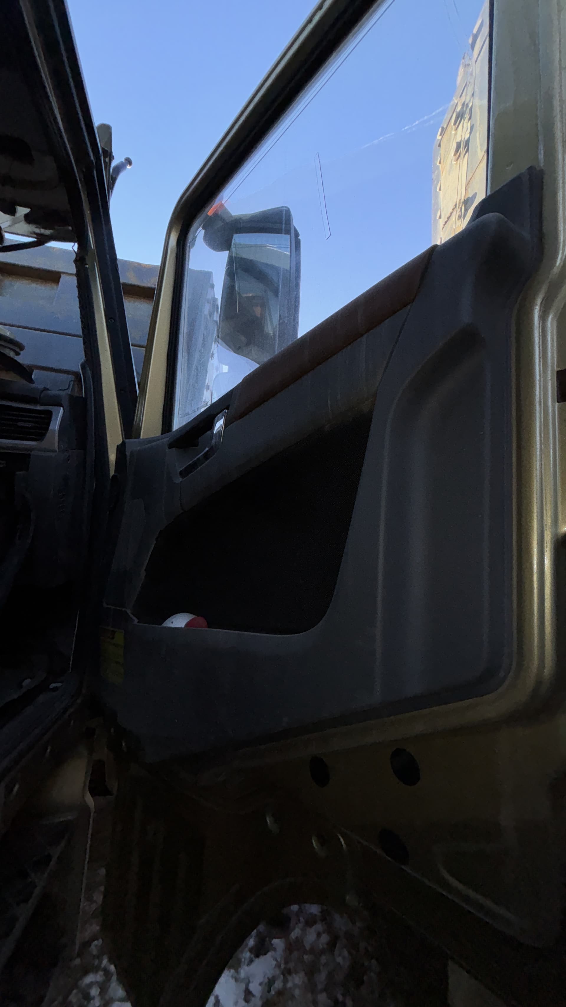 Shacman (Shaanxi) SX* 8x4 Самосвал - 6