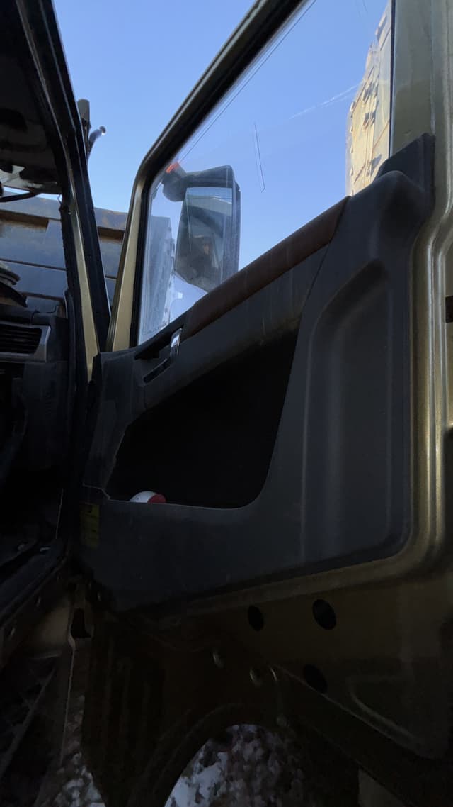 Shacman (Shaanxi) SX* 8x4 Самосвал - 6