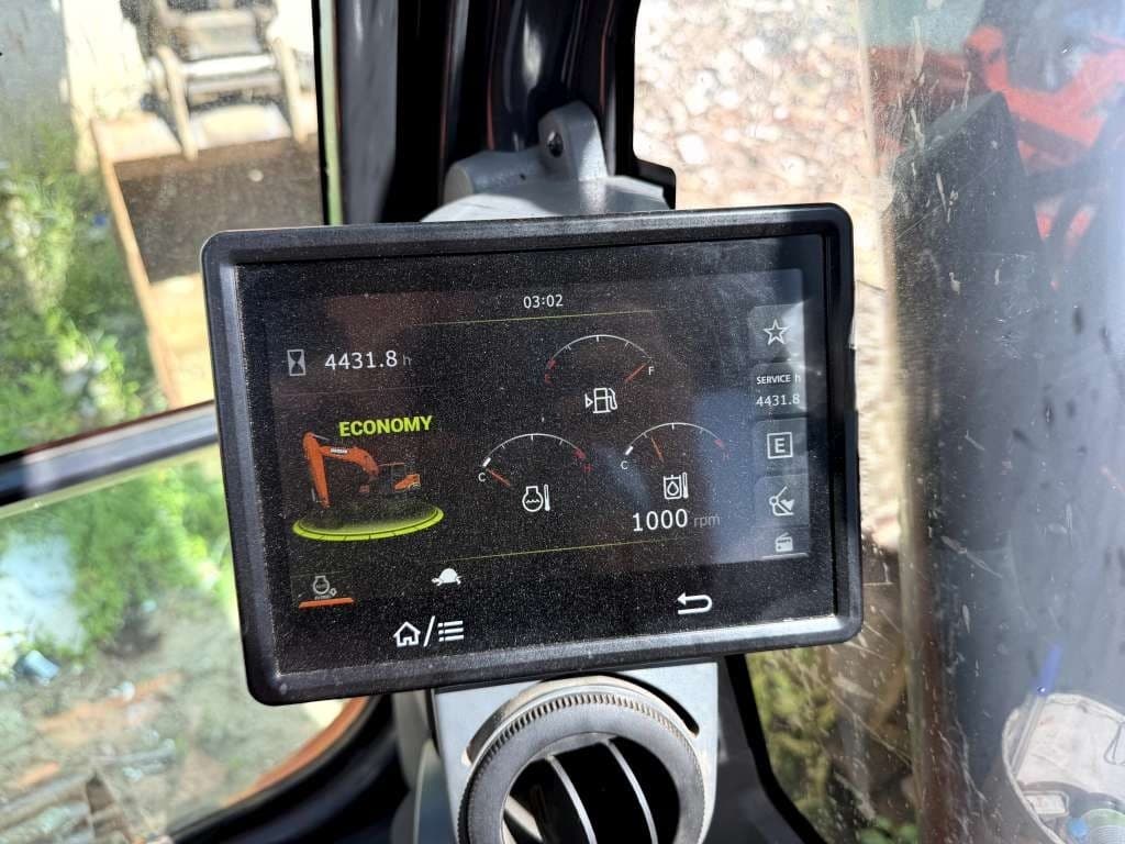Doosan DX200 Экскаватор - 5