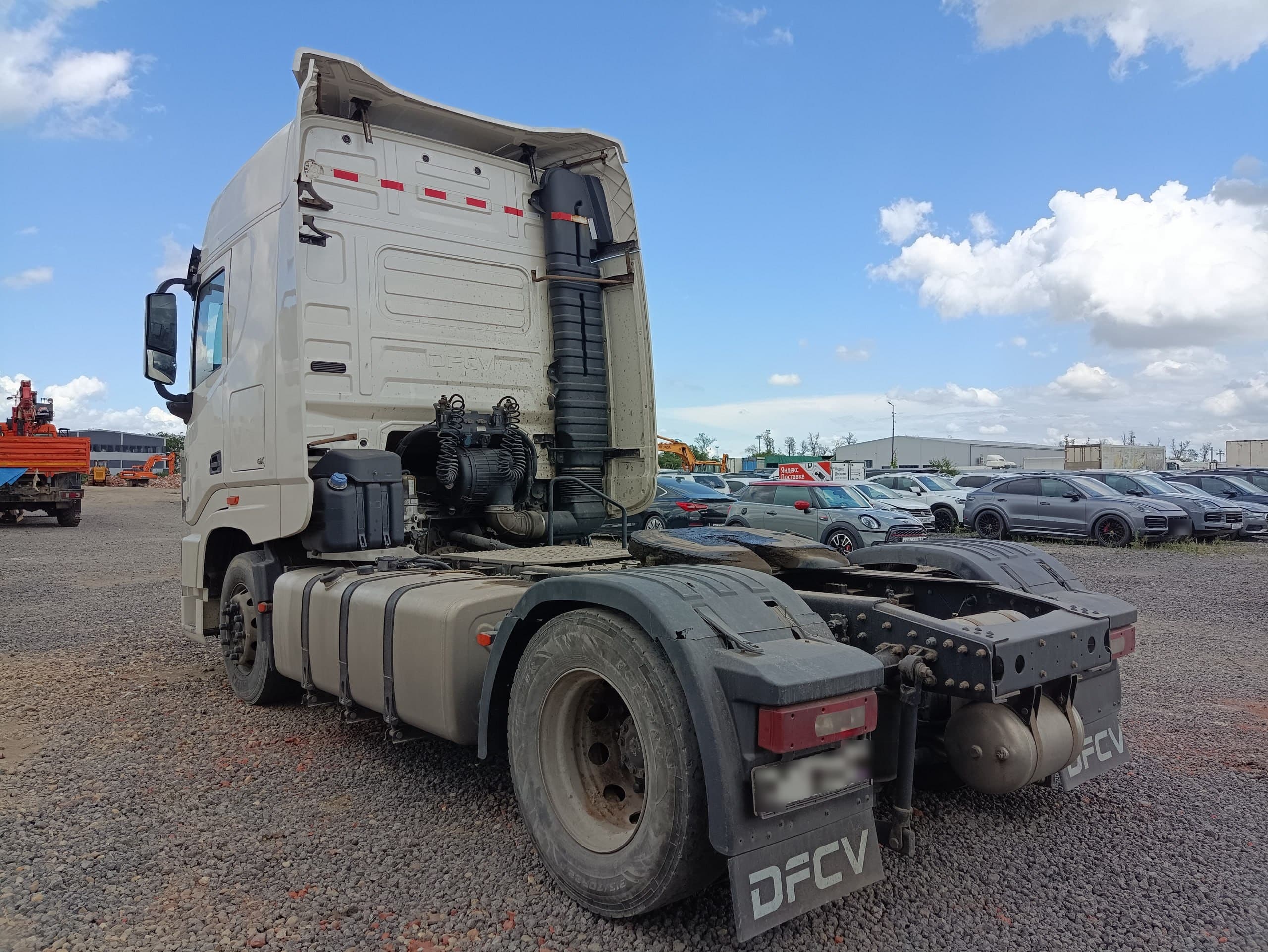 Dongfeng DFH 4x2 Седельный тягач - 4