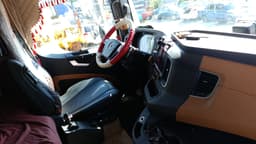 Shacman (Shaanxi) SX* 4x2 Седельный тягач - 9