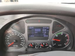 Карвинг 3370* на шасси HONGYAN GENLYON 6x4 Бортовой с КМУ - 5