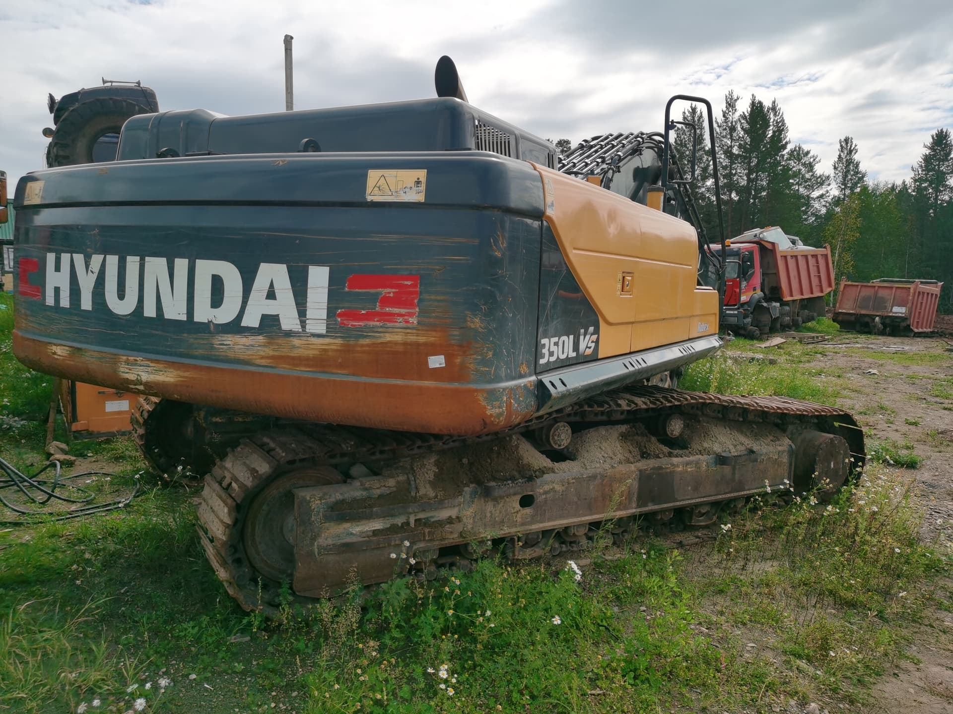 Hyundai R350 Экскаватор - 3