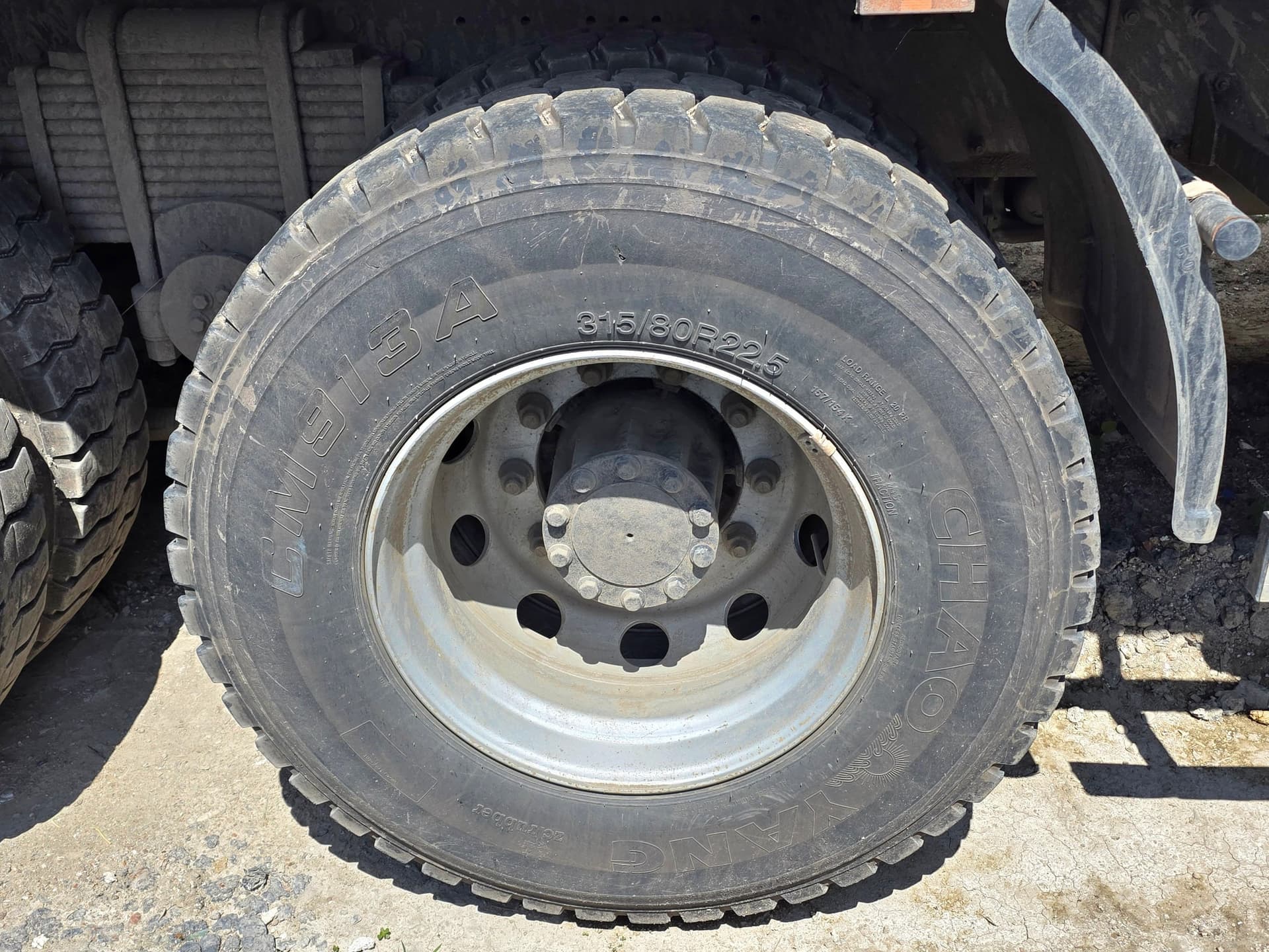 Айсин W0* на шасси FAW CA 3250 6X4 Бортовой с КМУ - 10