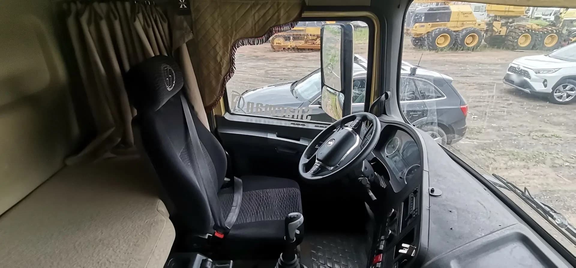 Shacman (Shaanxi) SX* 6x4 Седельный тягач - 5