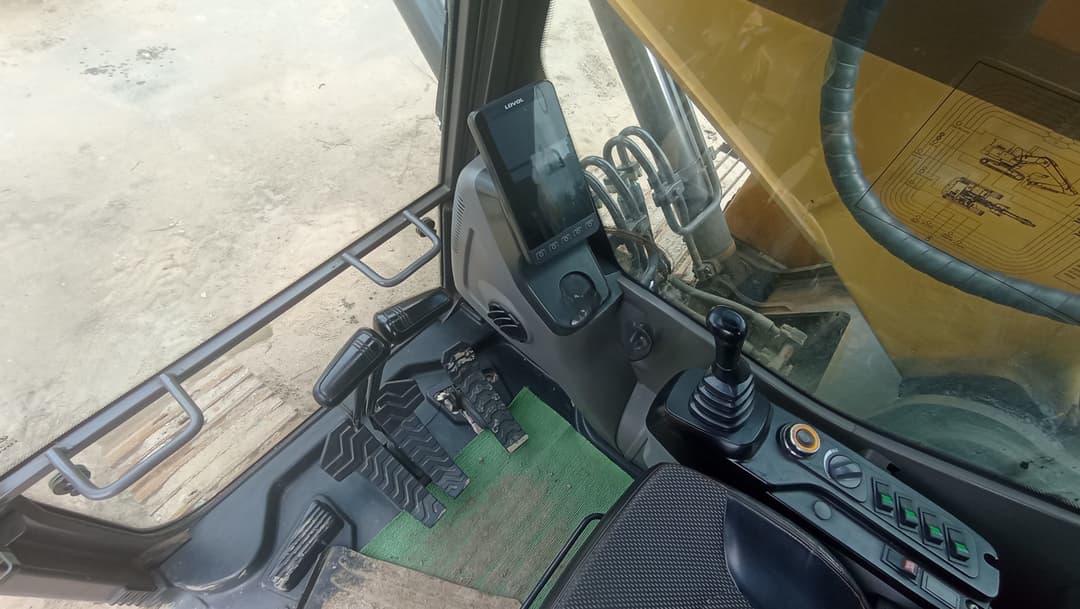 Lovol FR225* Экскаватор - 5