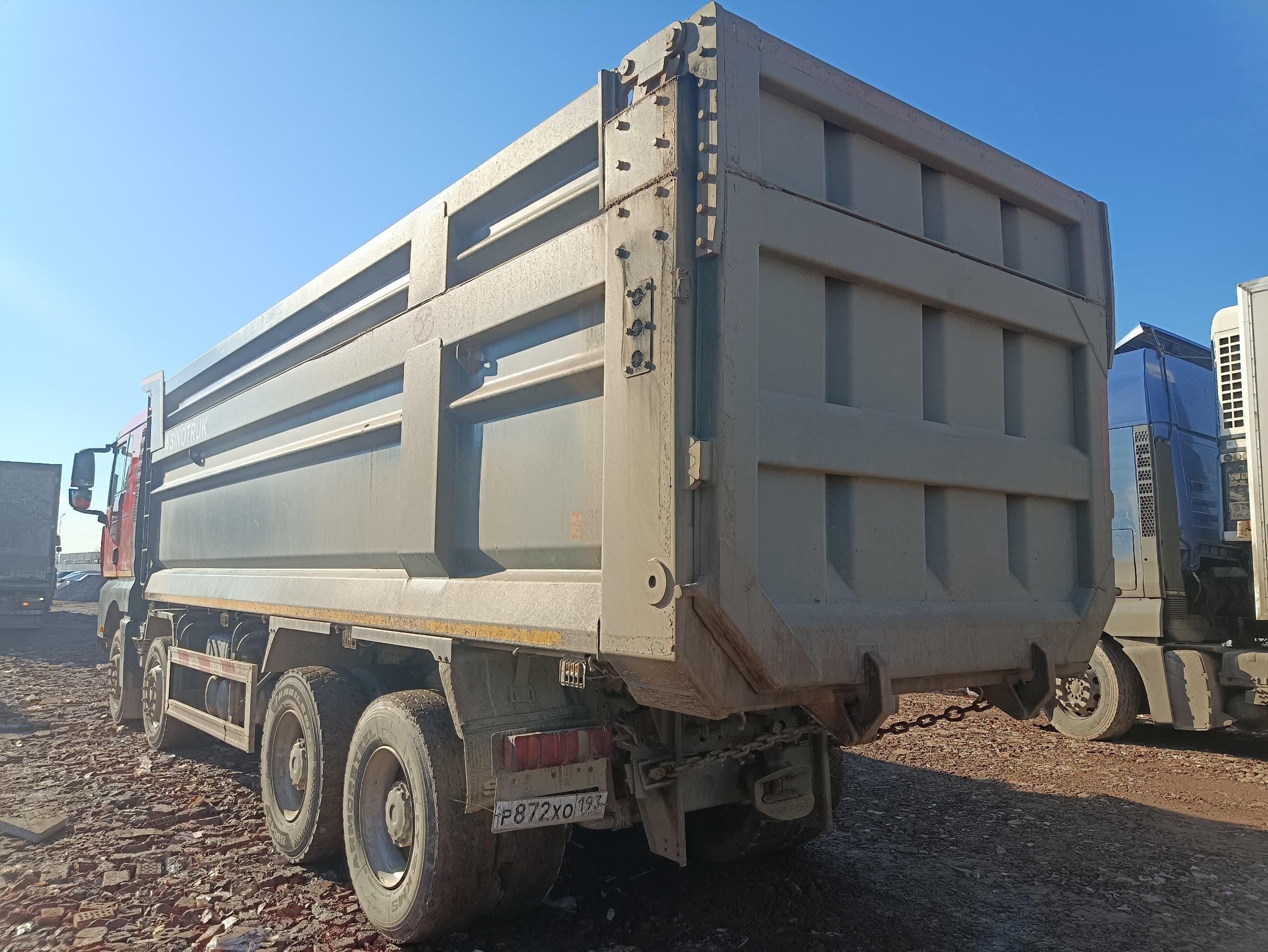 Sitrak C7H 8x4 Самосвал - 4