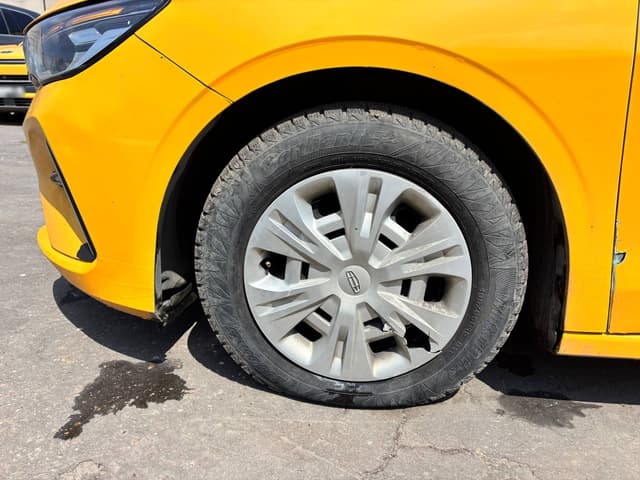 Geely Emgrand 7 - 10