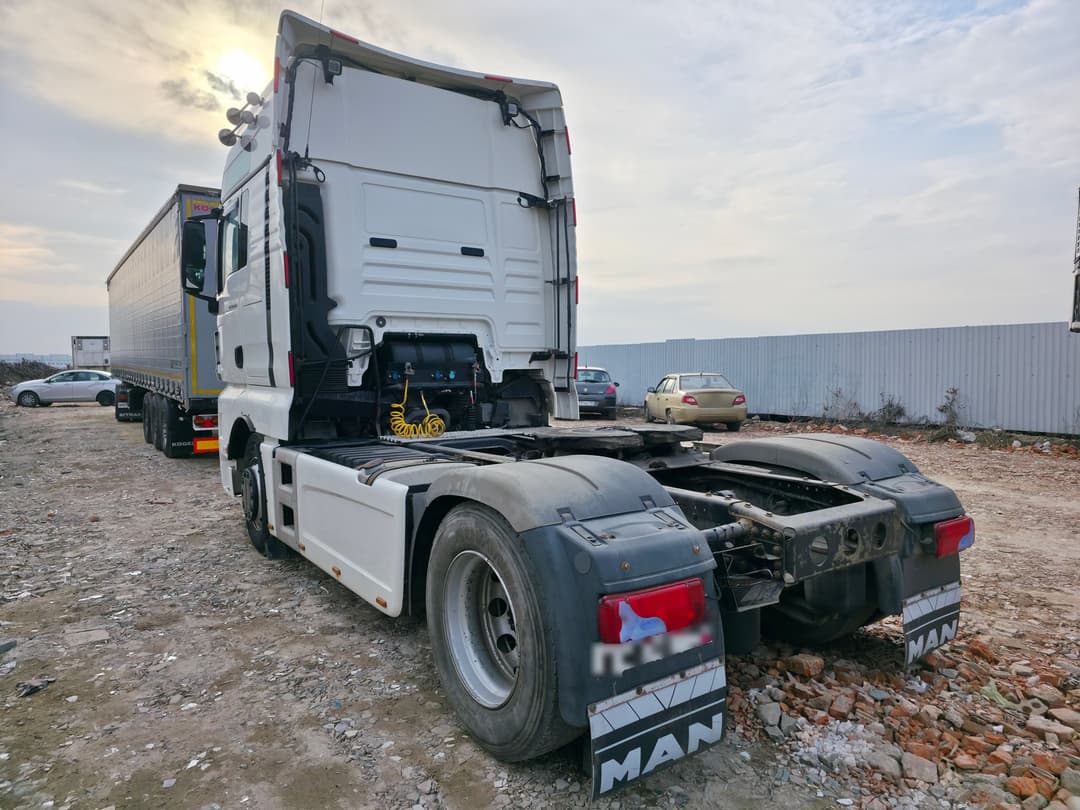MAN TGX 4X2 Седельный тягач - 4