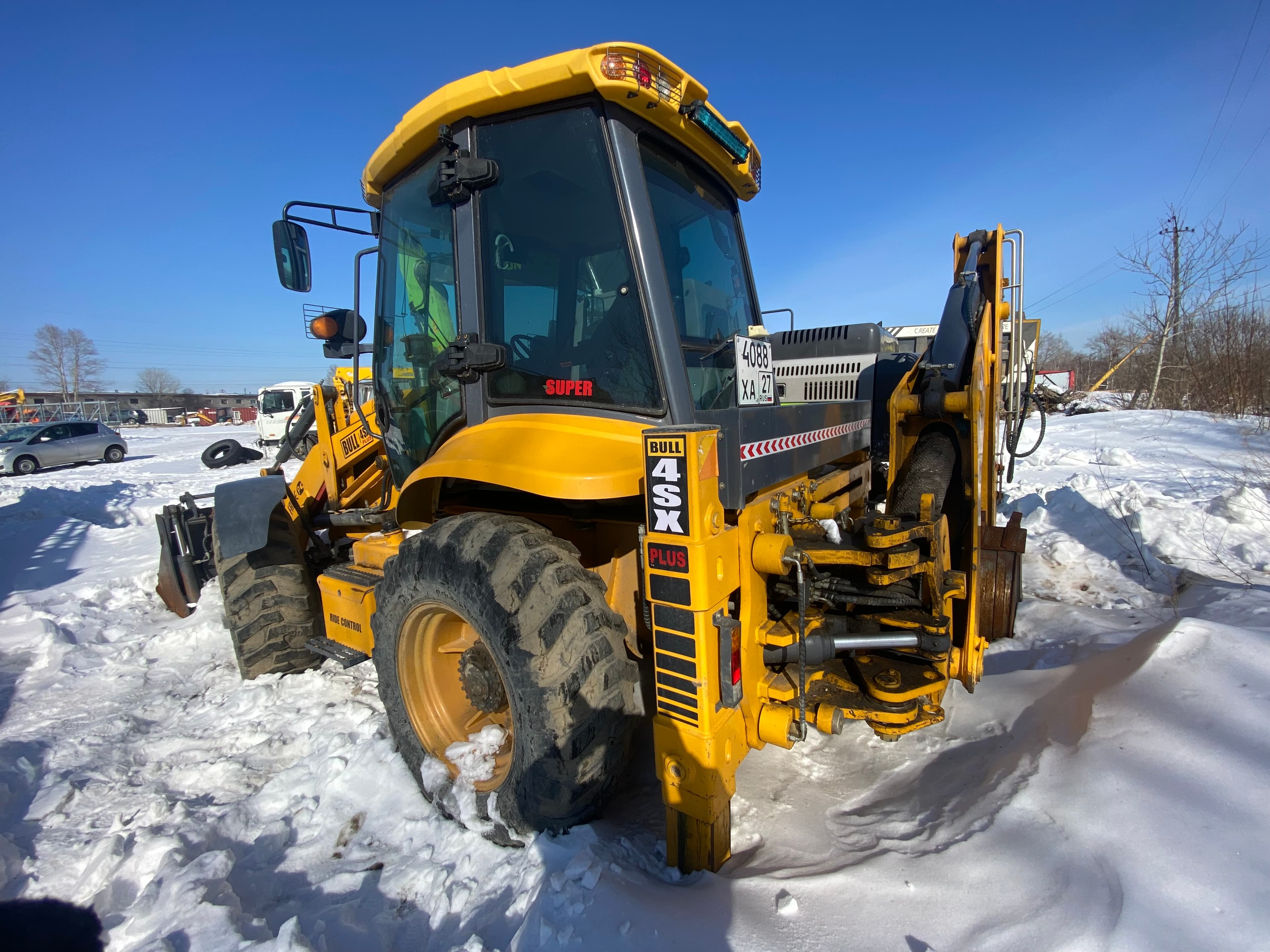 Bull 4SX Экскаватор-погрузчик - 4