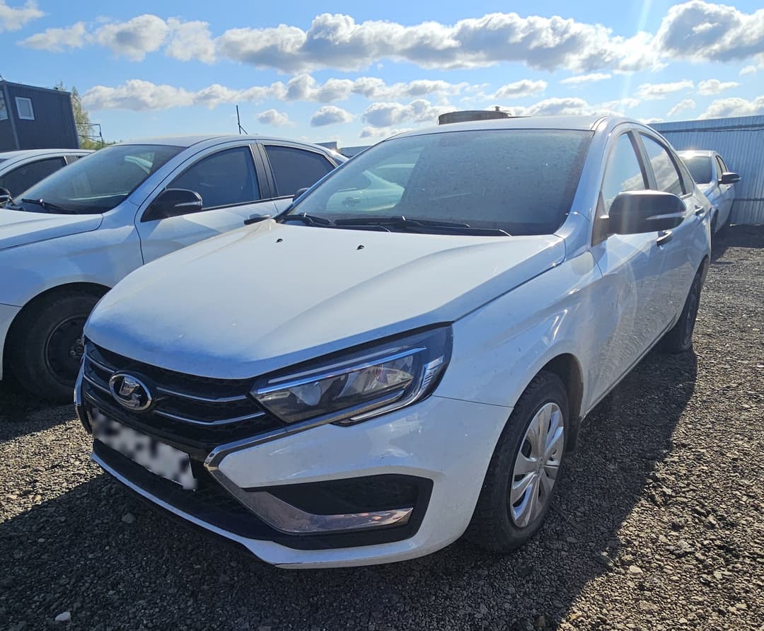 Lada Vesta седан - 1
