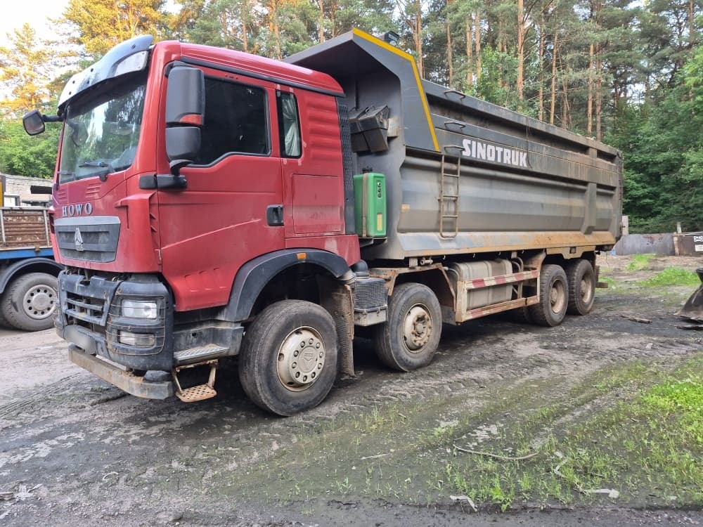Howo ZZ* 8x4 Самосвал - 1