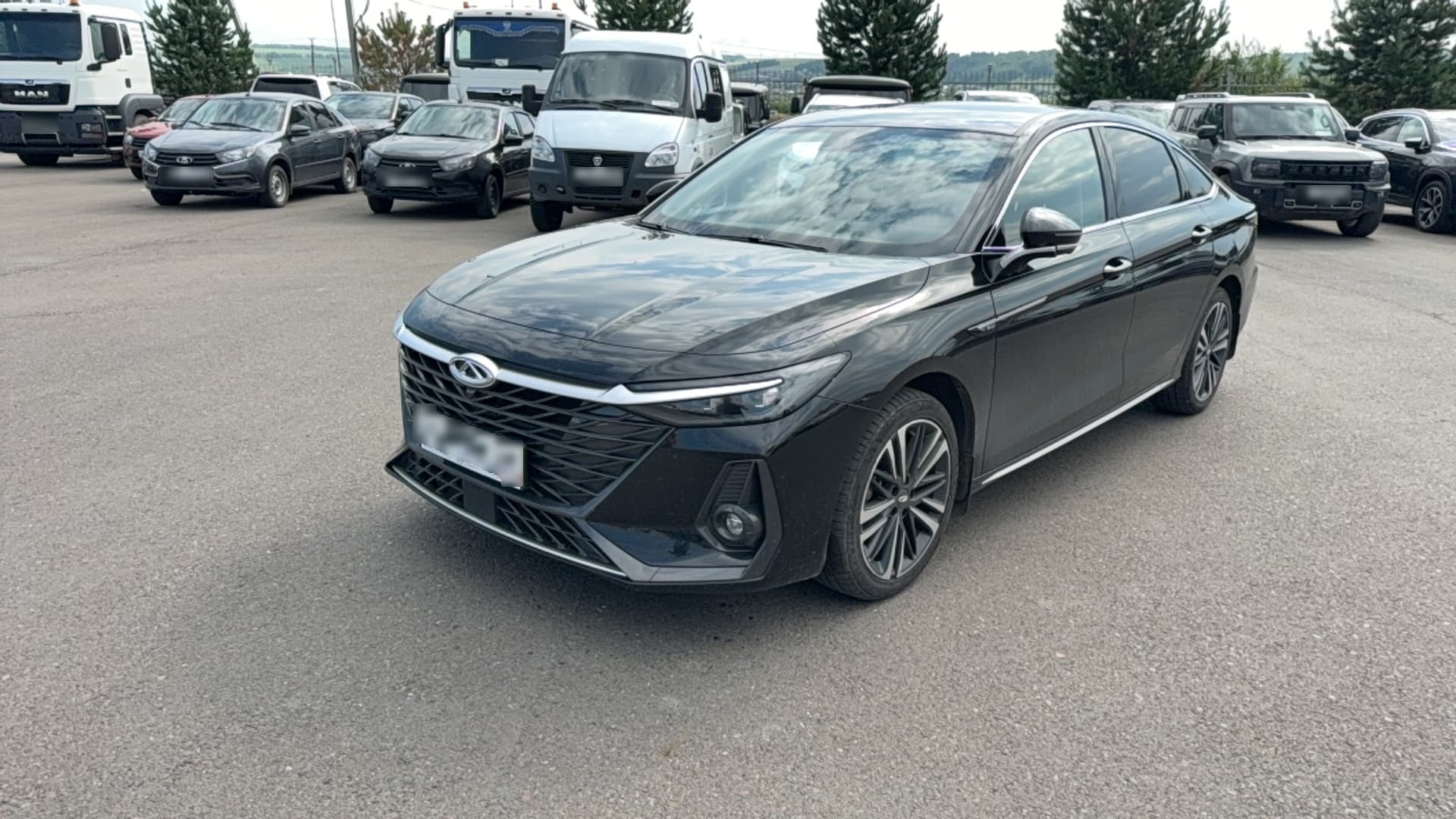 Chery ARRIZO 8 - 1