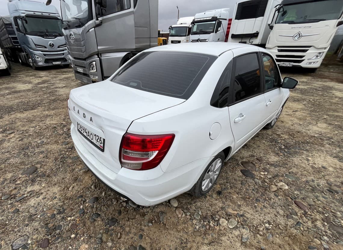 Lada Granta седан - 3