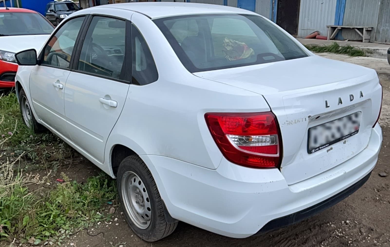 Lada Granta седан - 4
