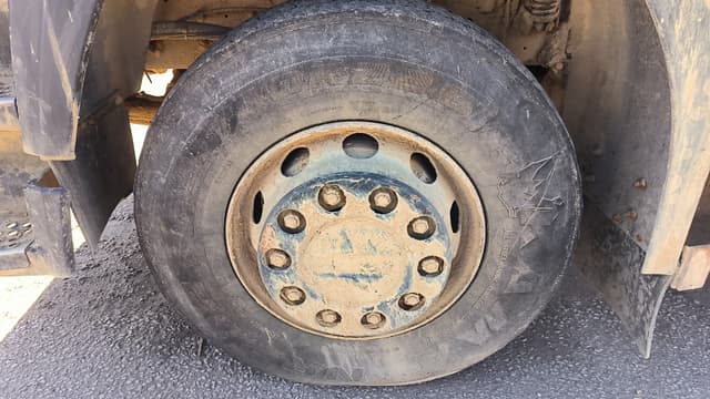 МАЗ 6430 6x4 Седельный тягач - 9