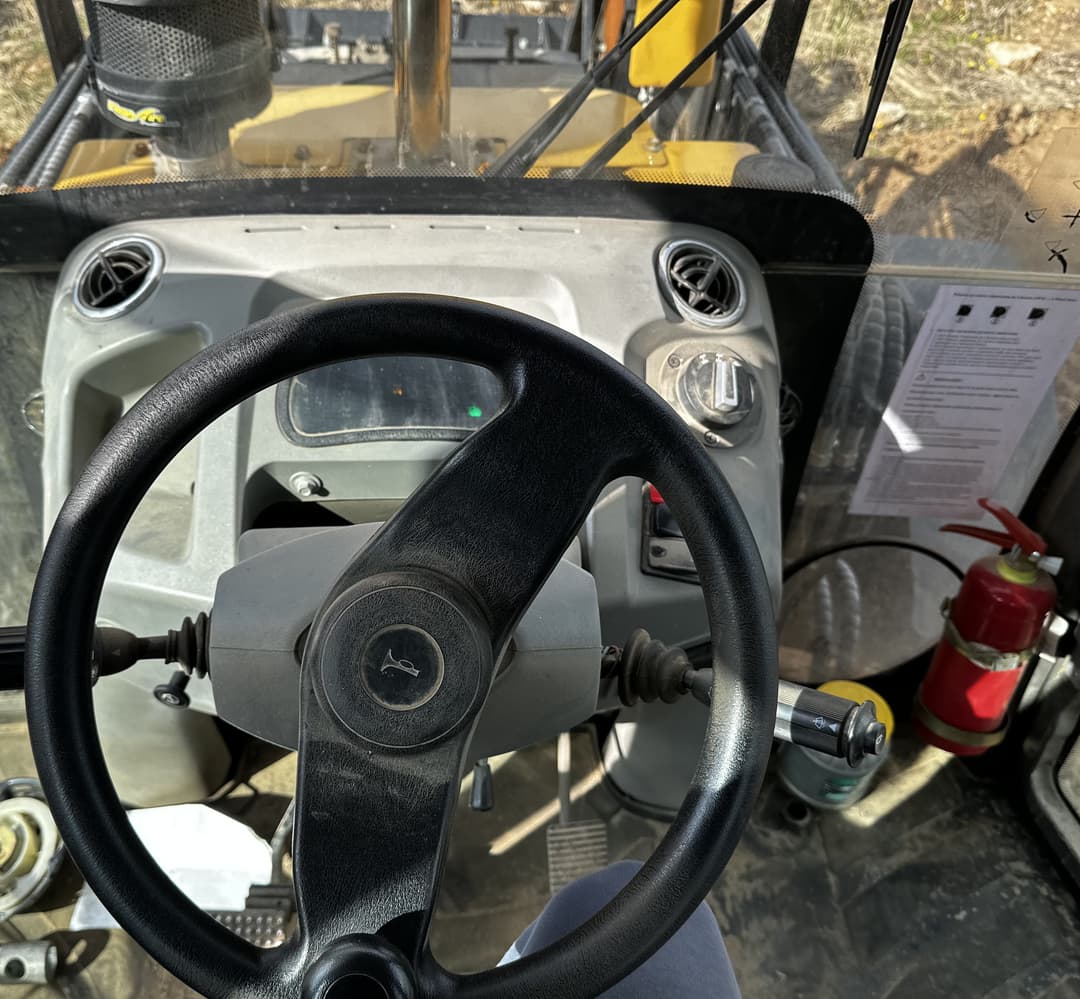 Shanmon 388 Экскаватор-погрузчик - 5