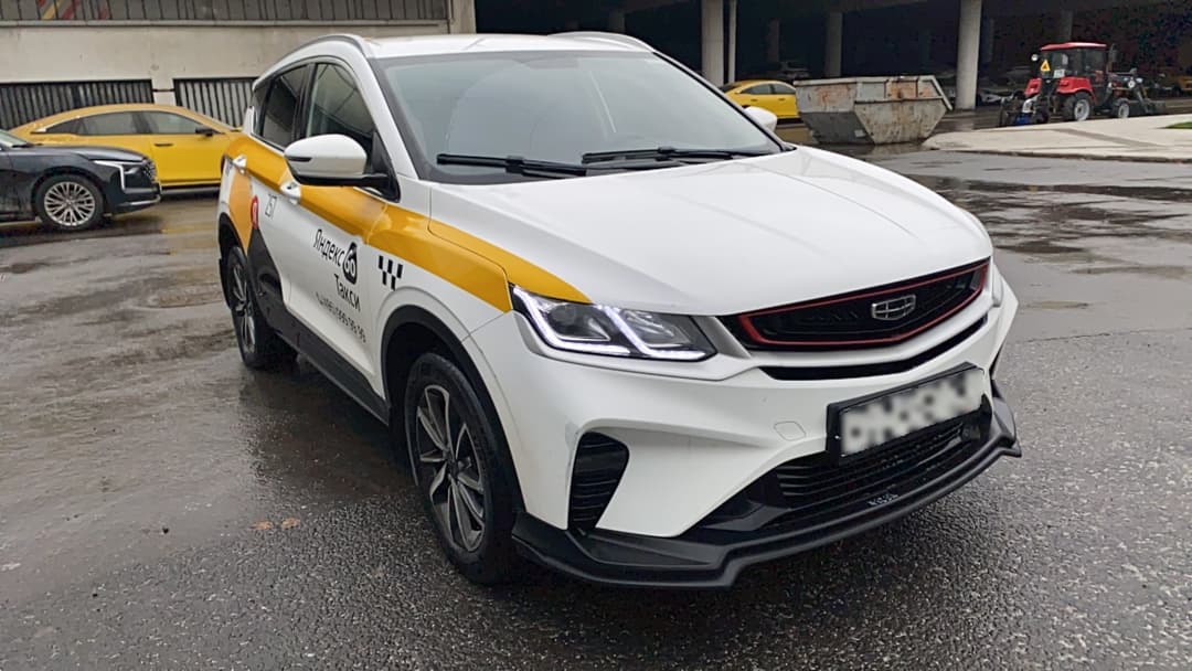 Geely Coolray - 2