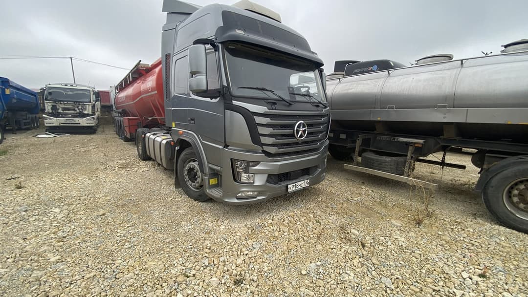 Dayun CGC4180 4x2 Седельный тягач - 2