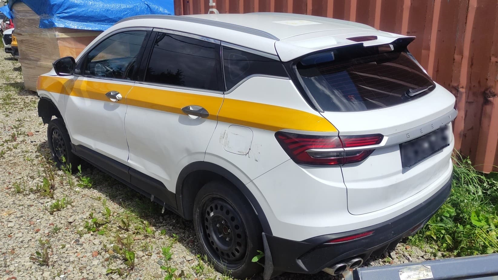 Geely Coolray - 4