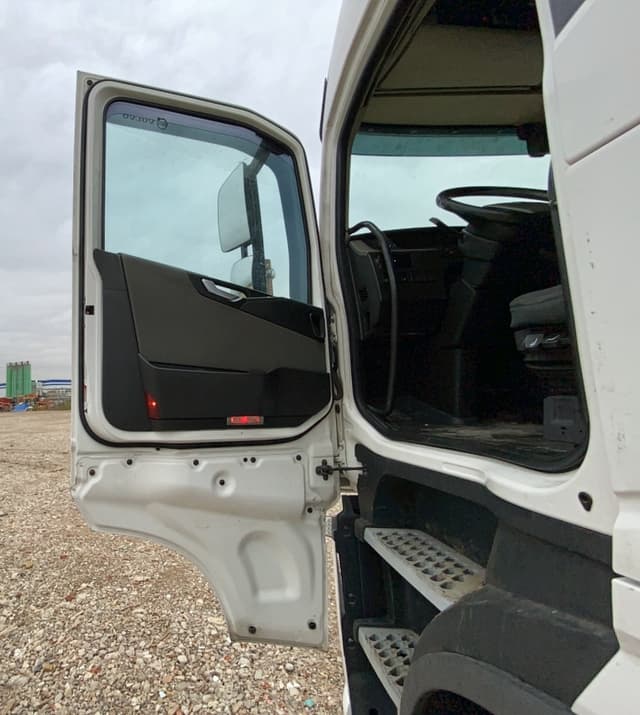 Volvo FH 4x2 Седельный тягач - 7