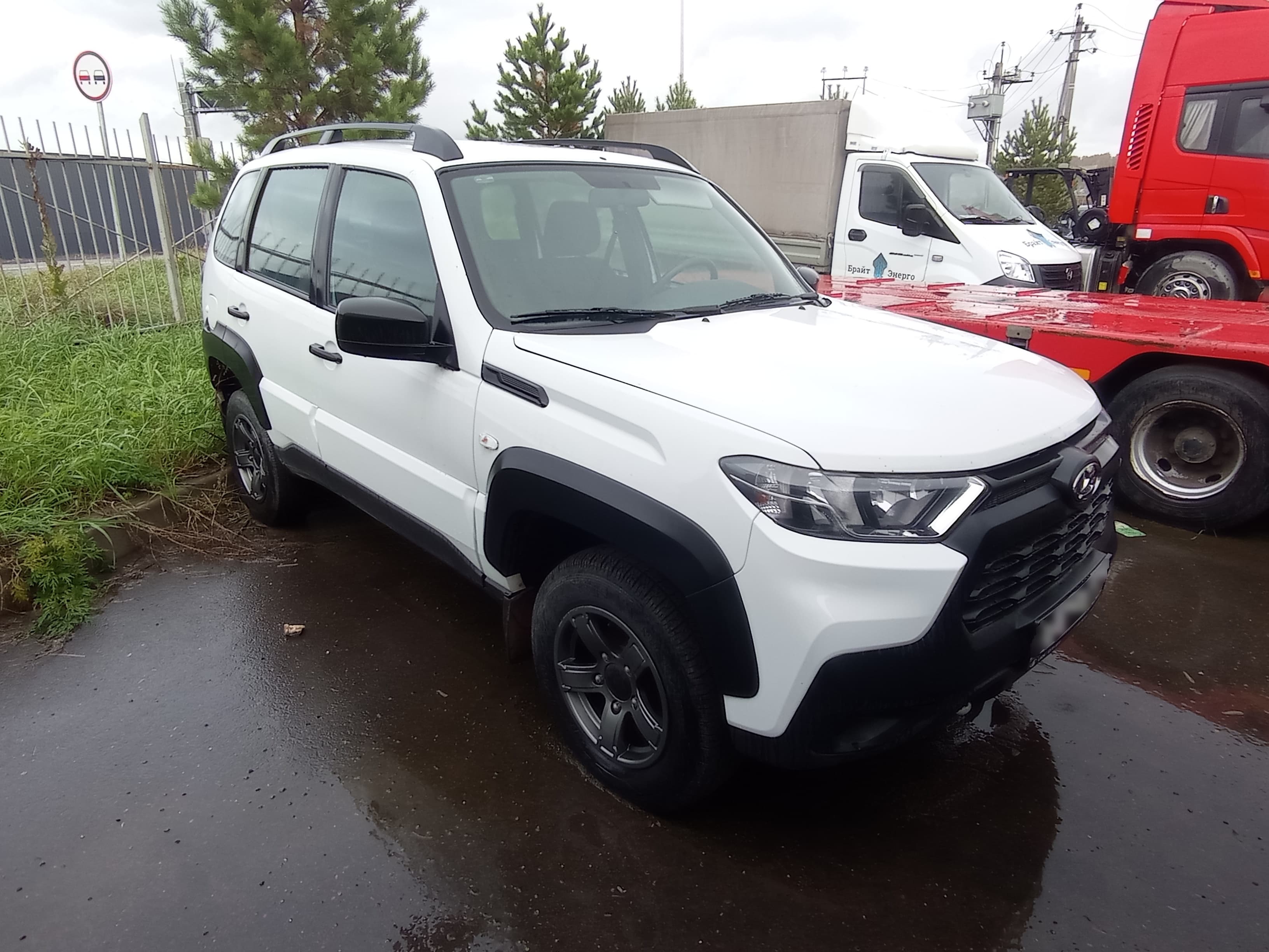 Lada Niva Travel - 2