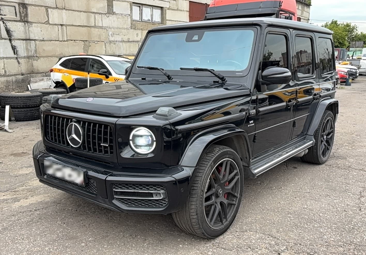 Mercedes-Benz G - 1