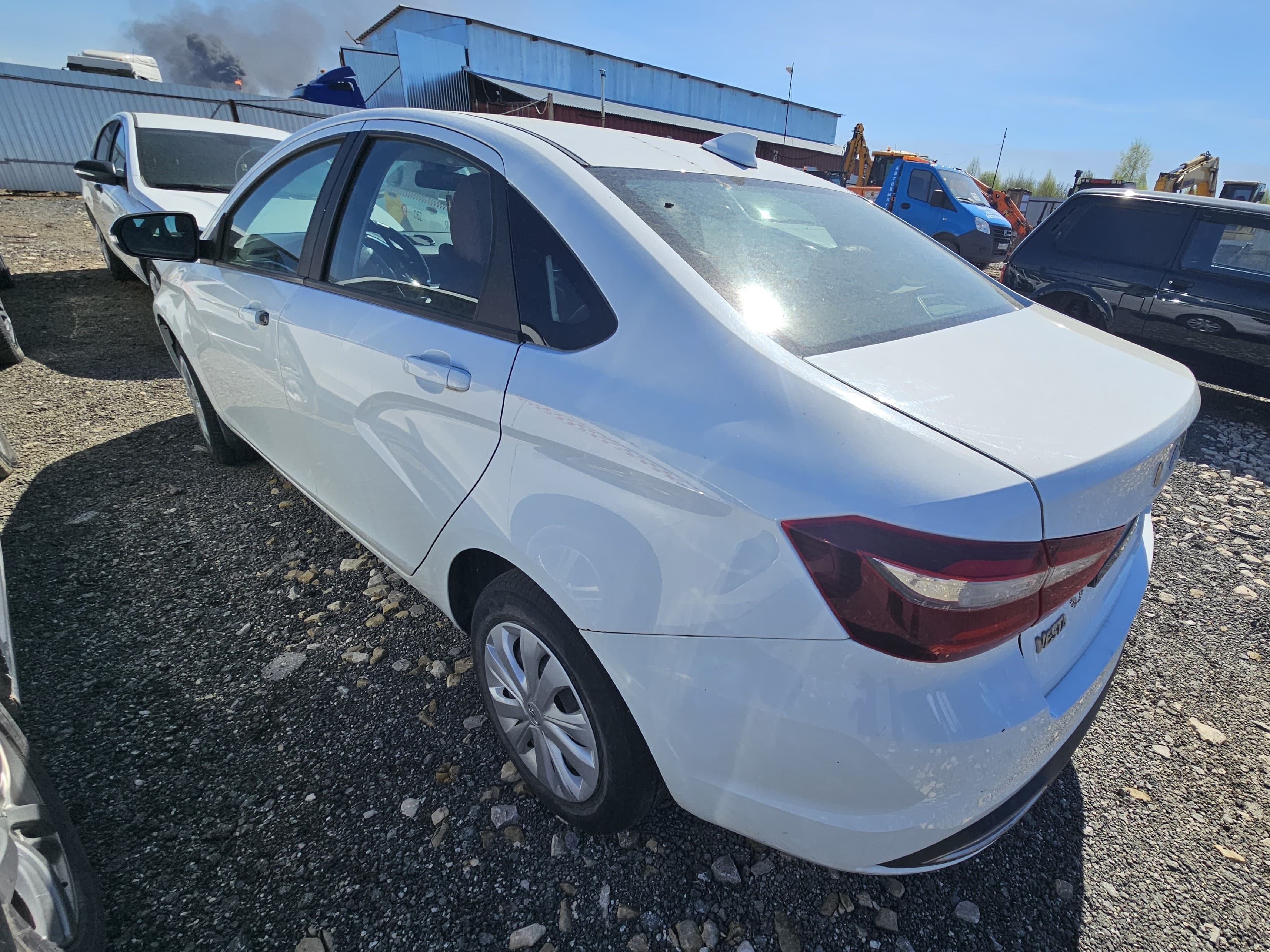 Lada Vesta седан - 3