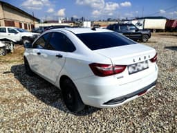 Lada Vesta седан - 3
