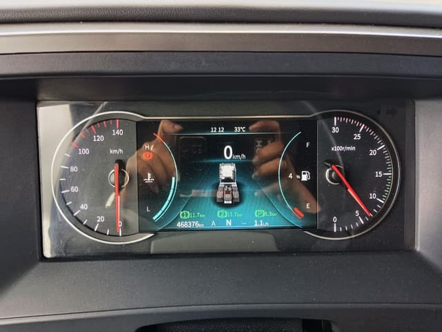 Dongfeng DFH 4x2 Седельный тягач - 7