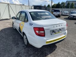 Lada Granta седан - 4